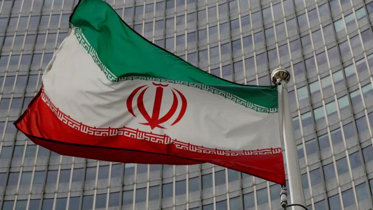 İran: Rusya ile yeni nükleer santrallerin inşası için görüşüyoruz