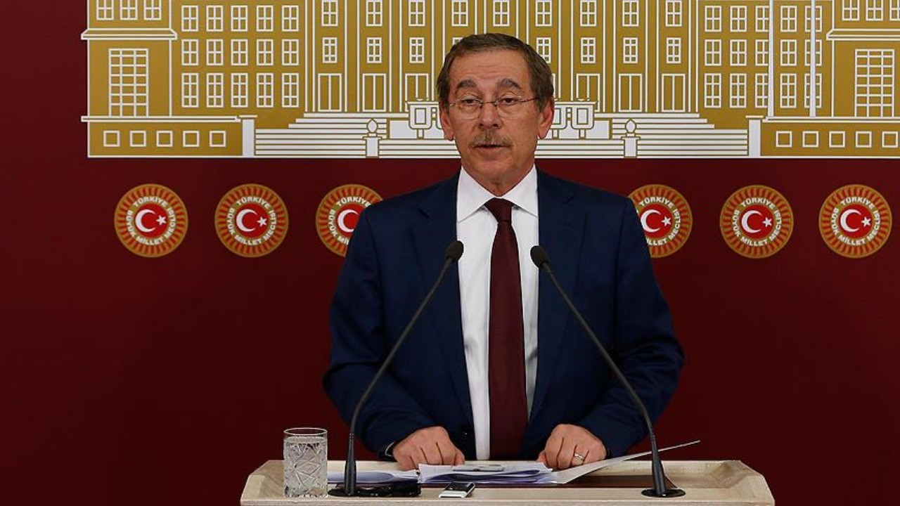 Abdüllatif Şener, CHP'den istifa etti