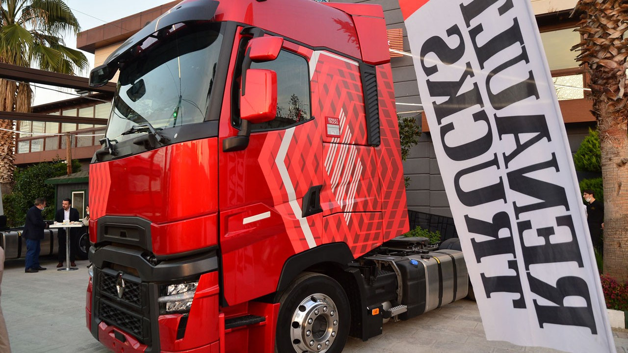 Koçaslanlar, Renault Trucks’ın yeni araçlarını tanıttı
