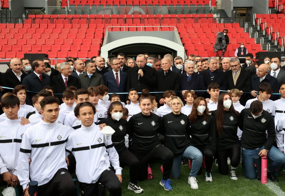 Cumhurbaşkanı Erdoğan, Alsancak Mustafa Denizli Stadı'nın açılışını yaptı - Sayfa 2