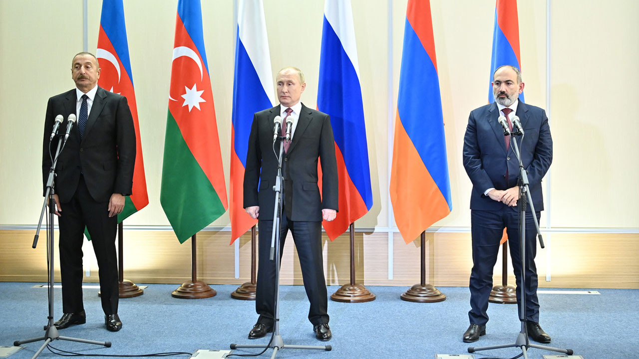 Putin, Aliyev ve Paşinyan Soçi'de buluştu
