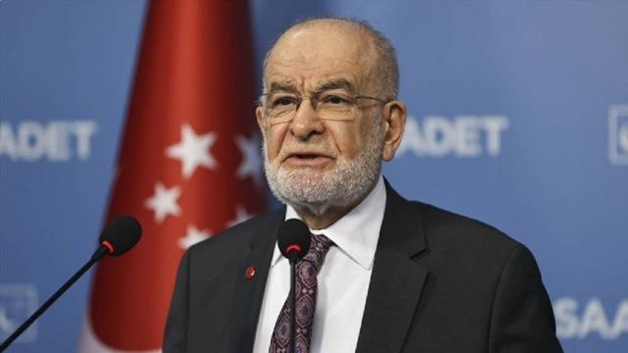 Karamollaoğlu: Cumhurbaşkanı, 2019'da müjdesini verdiği 100 bin konutun akıbetinden haberdar mı?