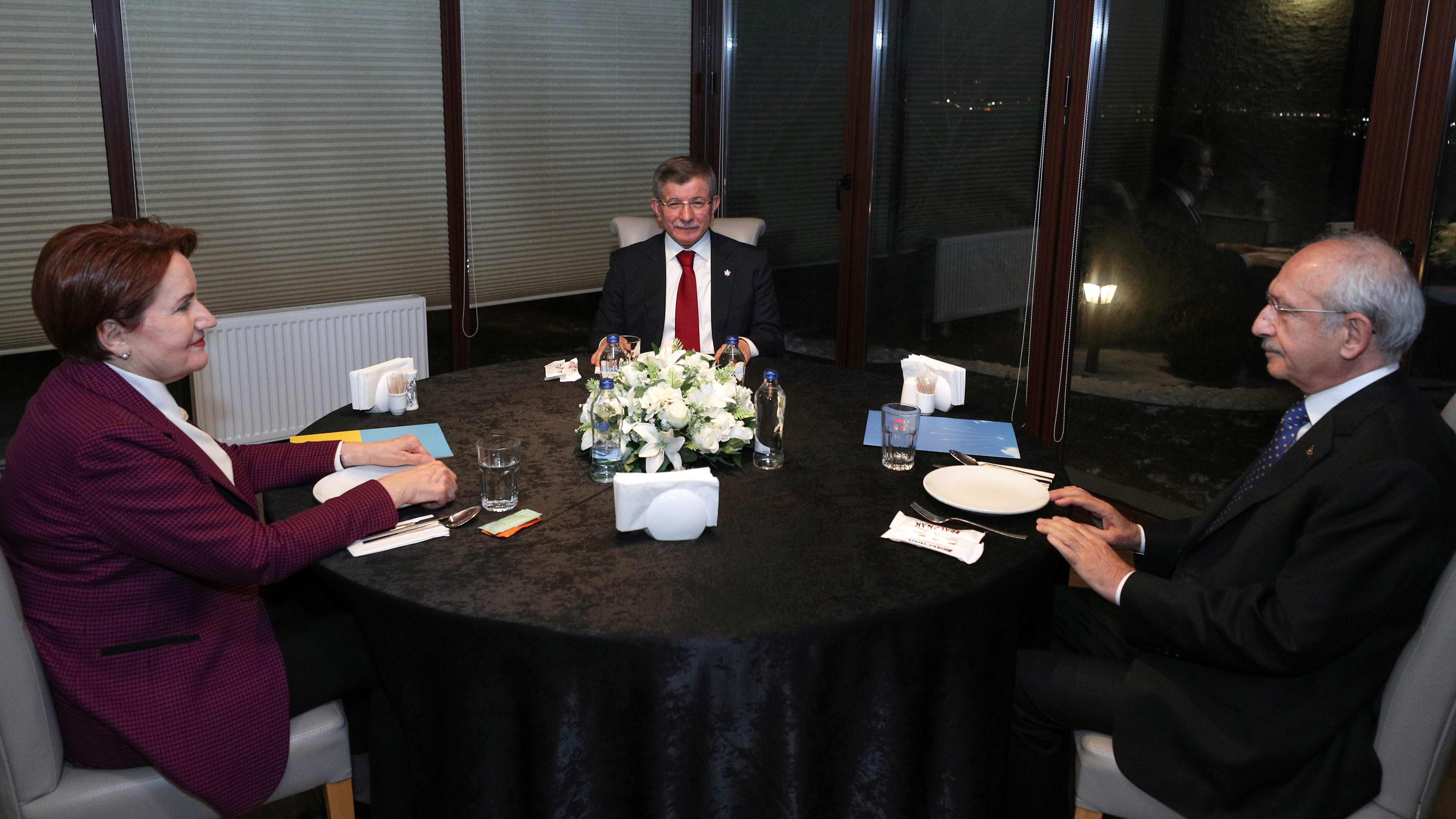Kılıçdaroğlu, Akşener ve Davutoğlu akşam yemeğinde buluştu