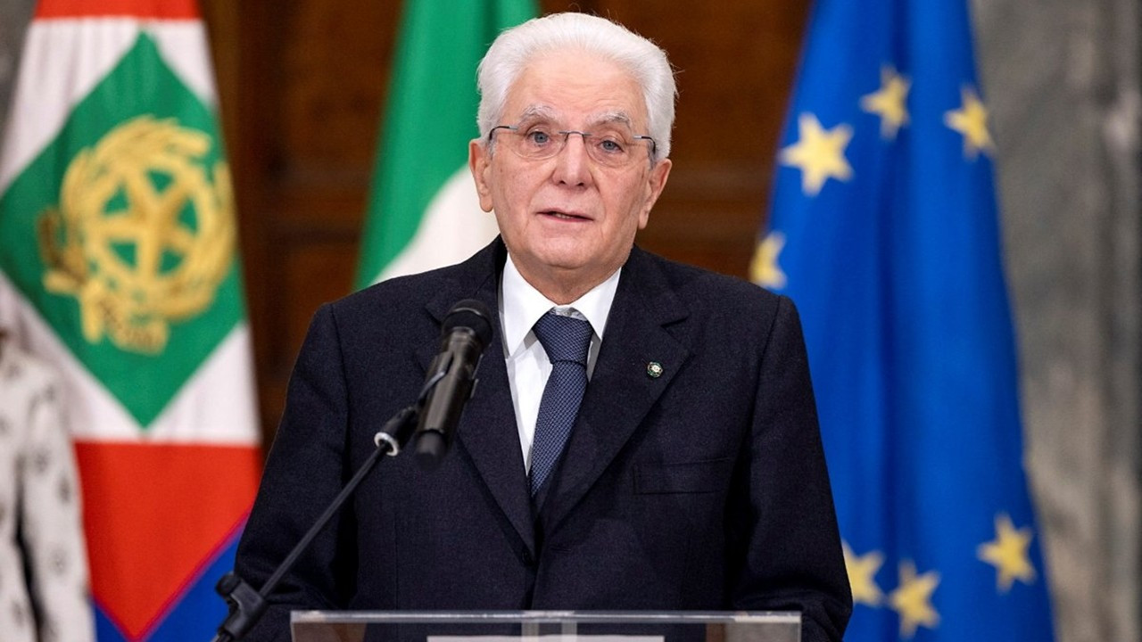 İtalya'da cumhurbaşkanlığına yeniden Mattarella seçildi