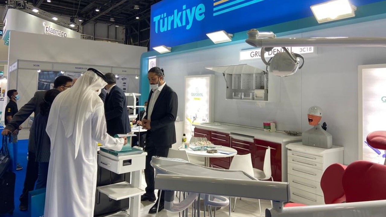 Türk dental sektöründen 36 firma ile Dubai'ye ihracat çıkarması