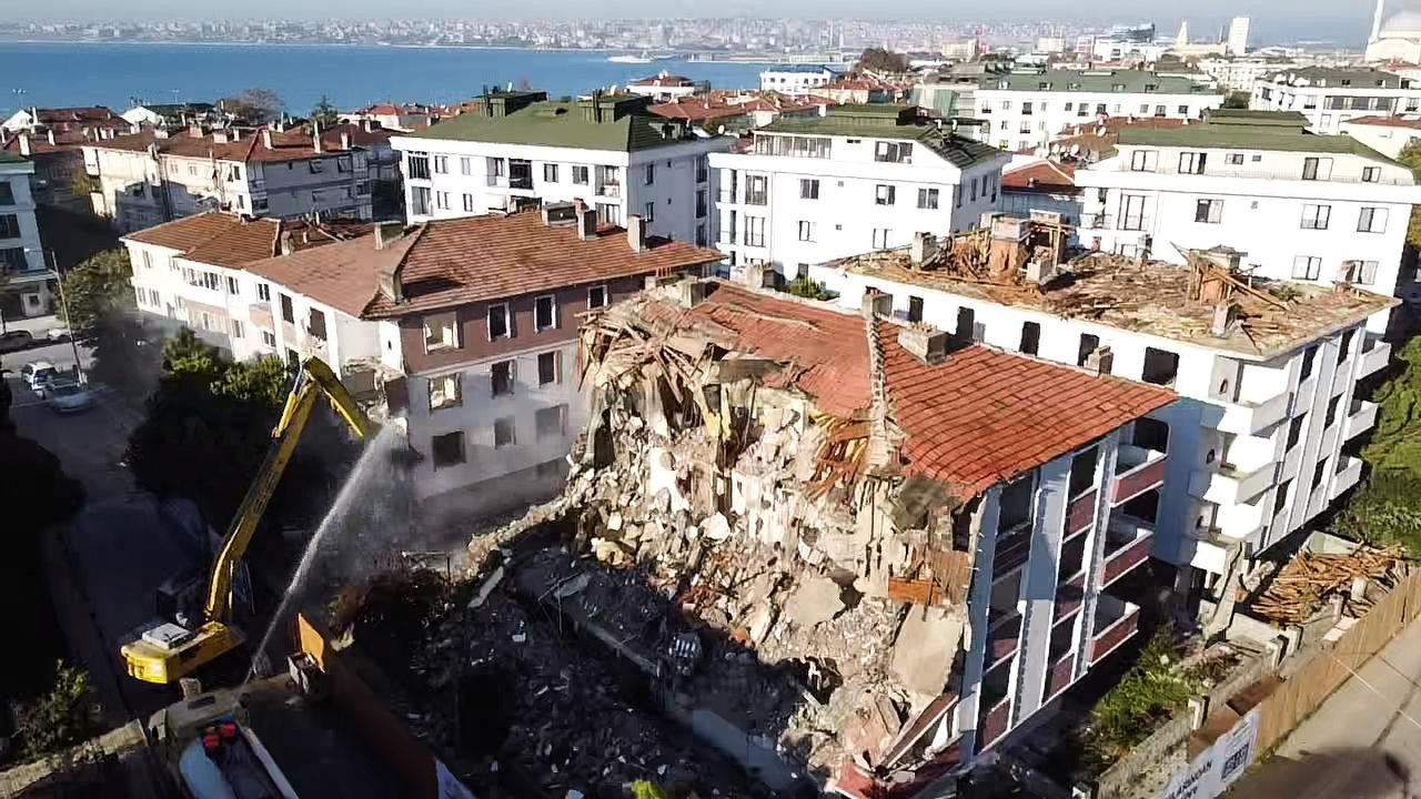 Türkiye'de 25 bin riskli bina yıkılmayı bekliyor