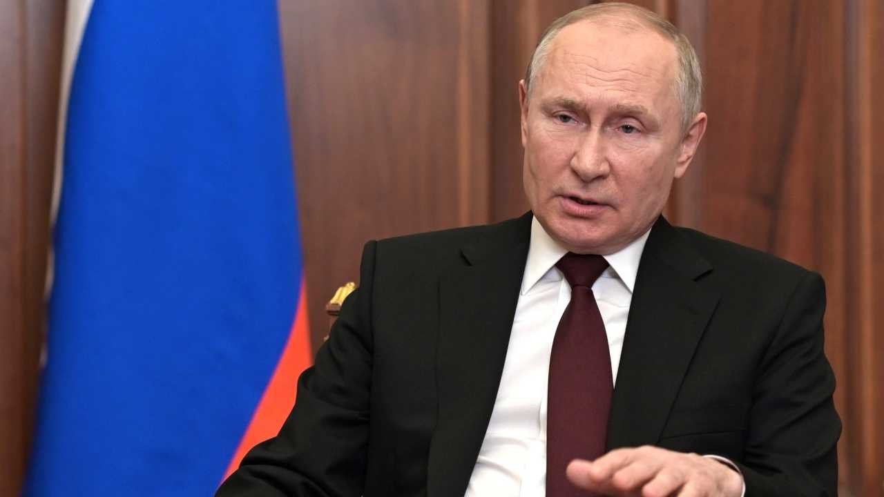 Putin, hammadde ihracatını yasaklayan kararnameyi imzaladı