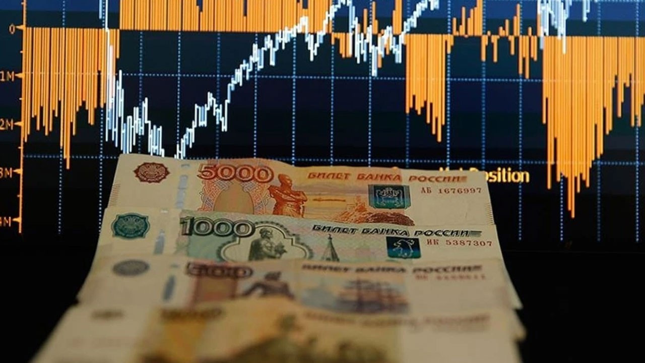 Rusya bütçe açığı için fondan 2,4 trilyon ruble harcadı