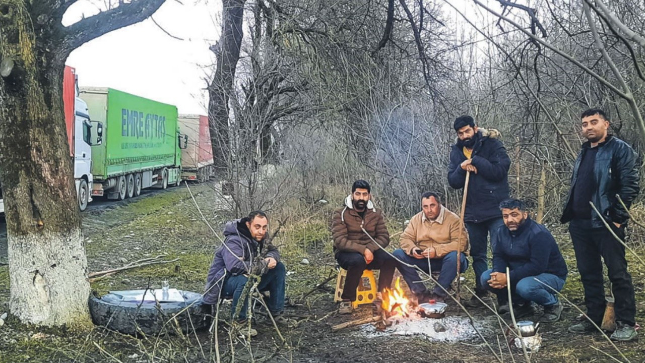 Türk şoförler Rus sınırında yaşam mücadelesi veriyor