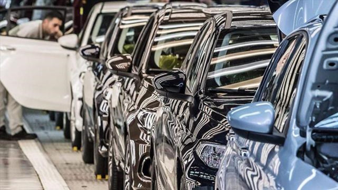 Otomobil ve hafif ticaride satışlar yüzde 9,3 azaldı