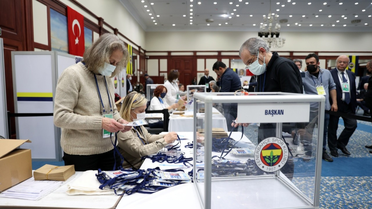 Fenerbahçe'de YDK başkanlık seçimini Uğur Dündar kazandı