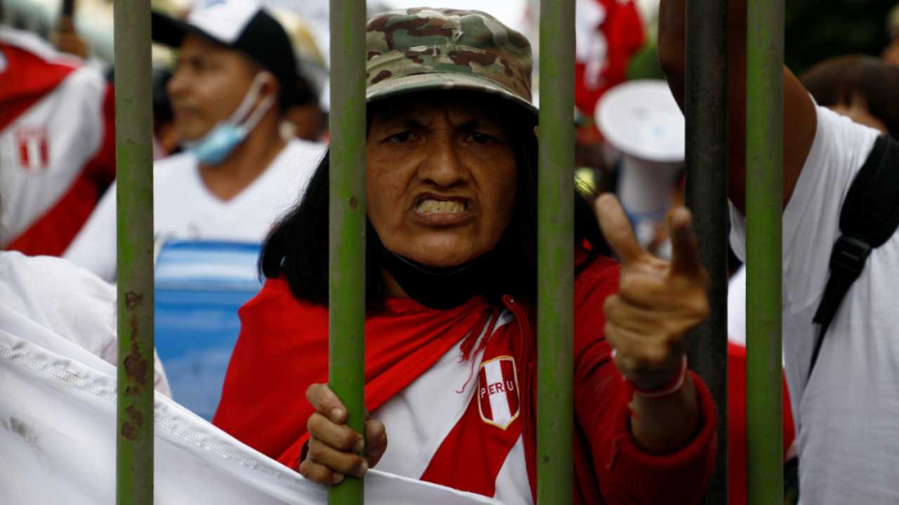 Peru'daki gösterilerde ölü sayısı yükseliyor