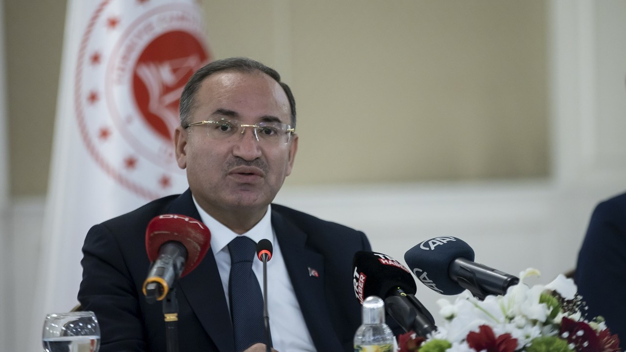 Bakan Bozdağ'dan 'adli sicil kaydı' açıklaması