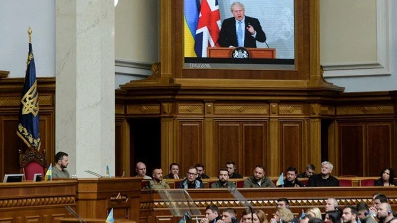 İngiltere’den Ukrayna’ya 300 milyon sterlinlik yeni yardım paketi
