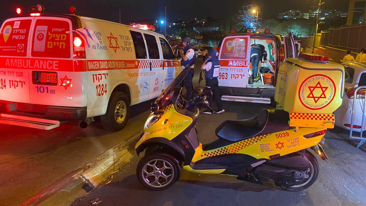 İsrail’de iki saldırgan yoldan geçenlere saldırdı: 3 ölü, 4 yaralı