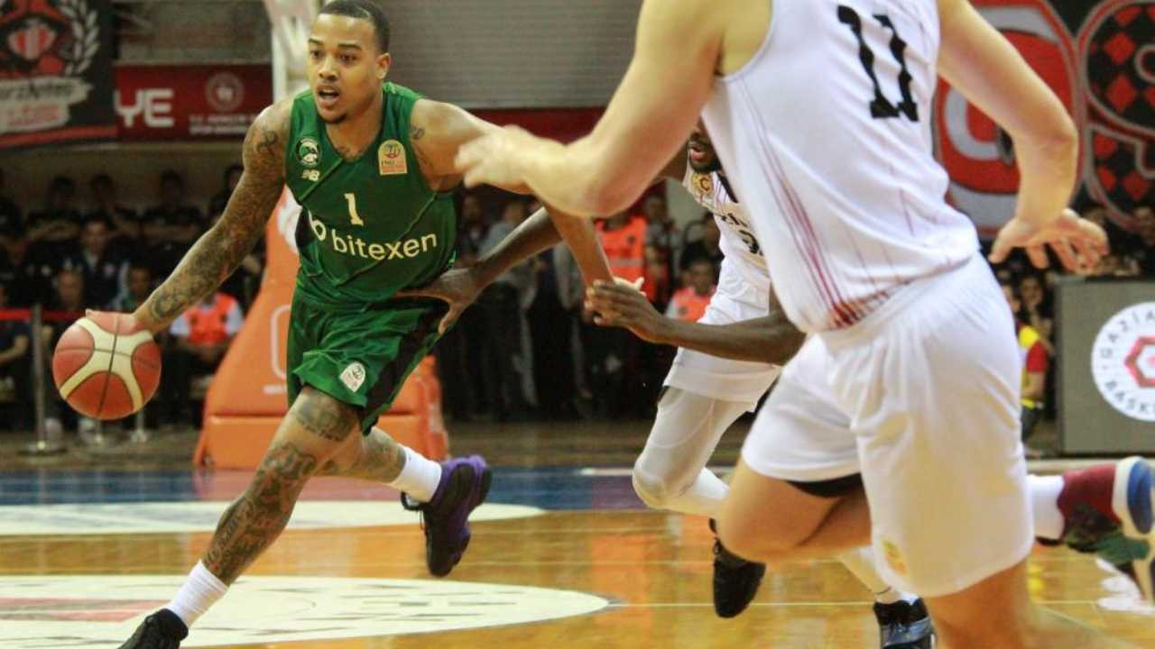 Darüşşafaka yarı finalde: 73 - 82