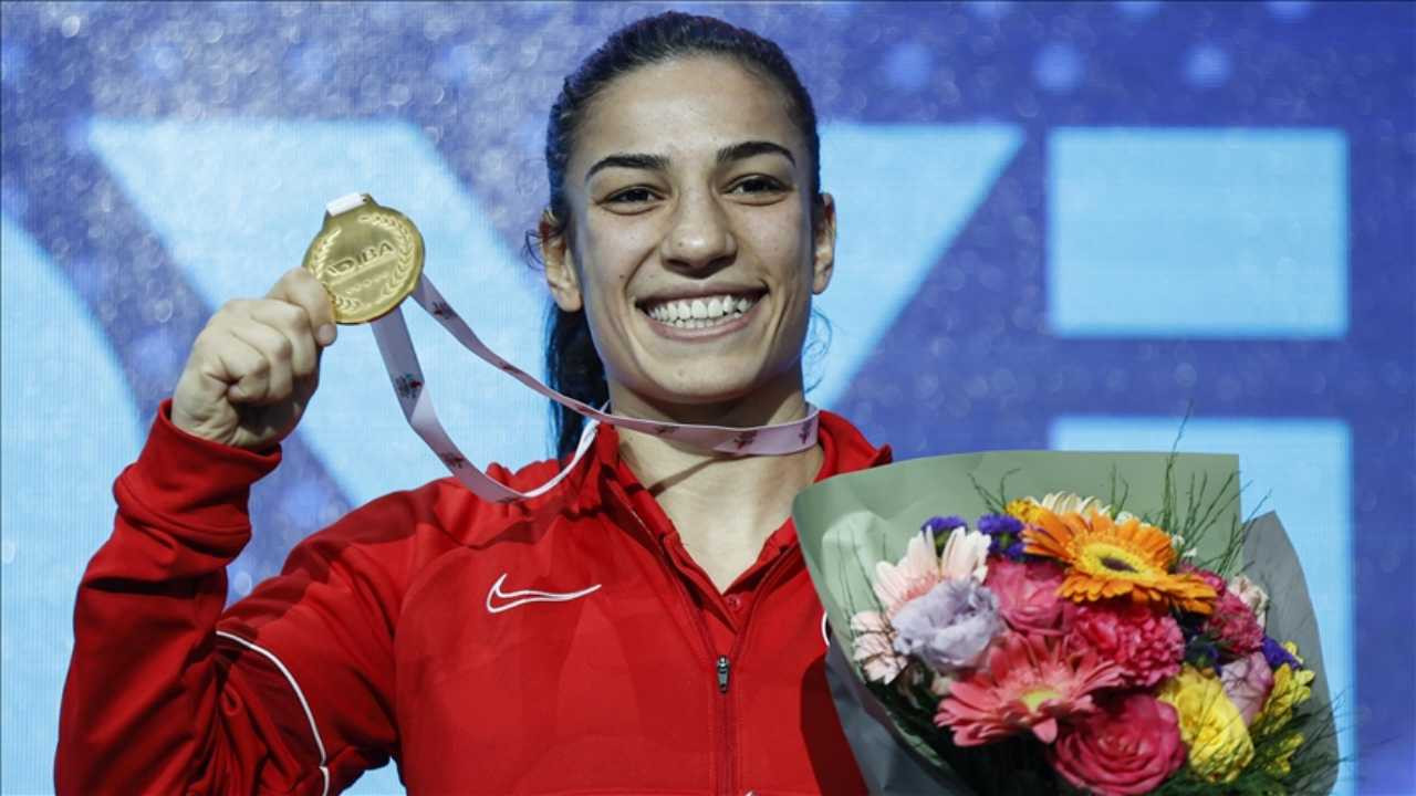 Milli boksör Ayşe Çağırır altın madalya kazandı