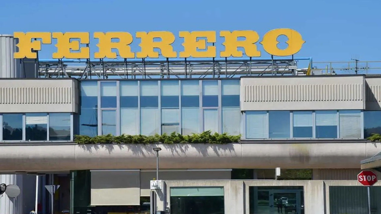 Ferrero'nun çikolata fabrikası yeniden açılıyor