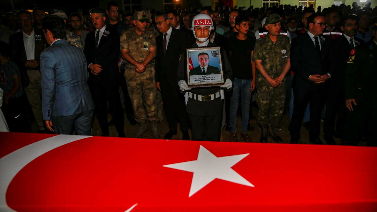 Şehit Uzman Çavuş Abdullah Bayram Diyarbakır'da toprağa verildi