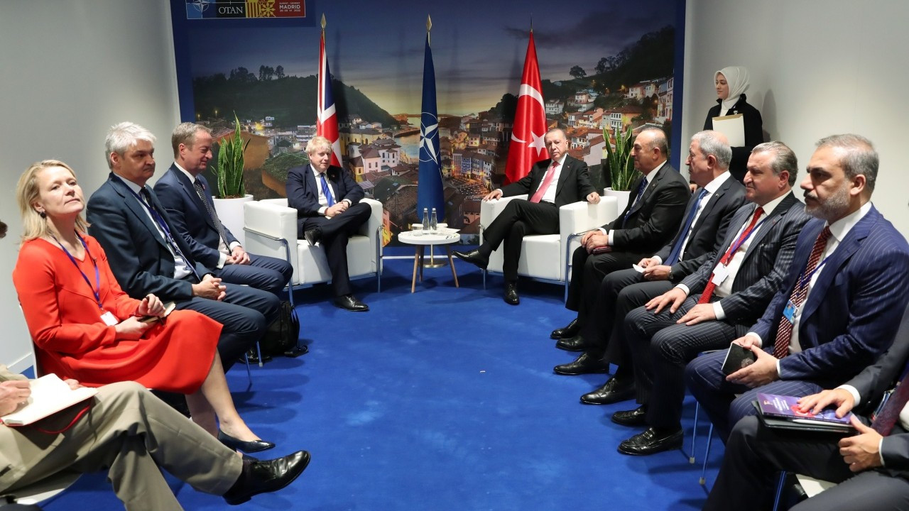 Erdoğan, Johnson ve Michel ile görüştü