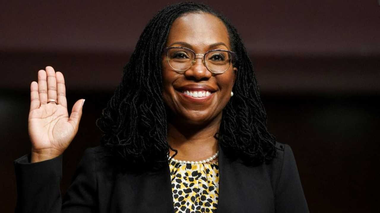 ABD tarihinin ilk siyahi kadın yargıcı göreve başlıyor