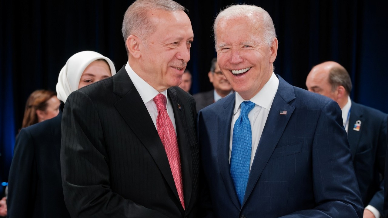 Erdoğan ve Biden'dan ayaküstü sohbet