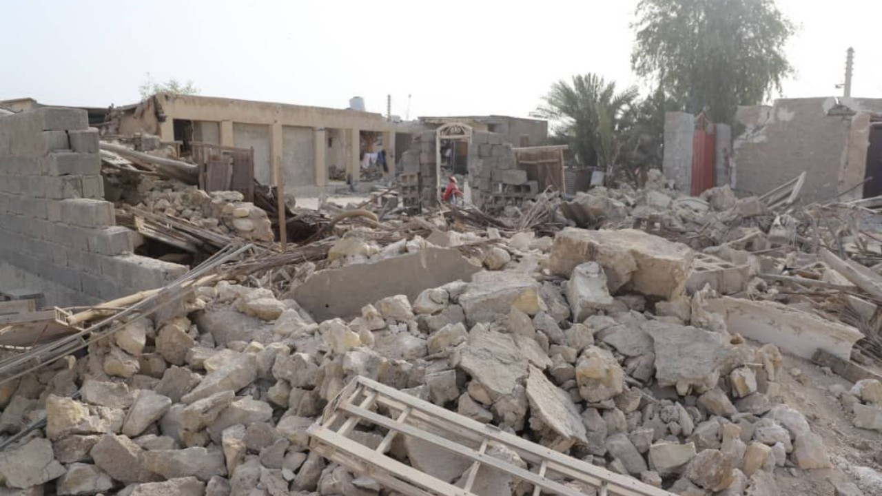 İran'da art arda 3 deprem: 5 ölü, 84 yaralı