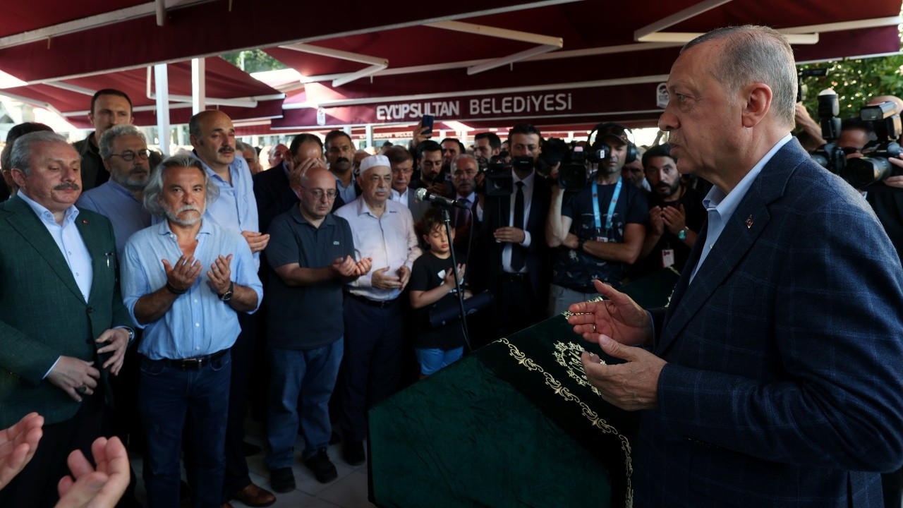 Cumhurbaşkanı Erdoğan, yazar Rasim Özdenören'in cenaze törenine katıldı