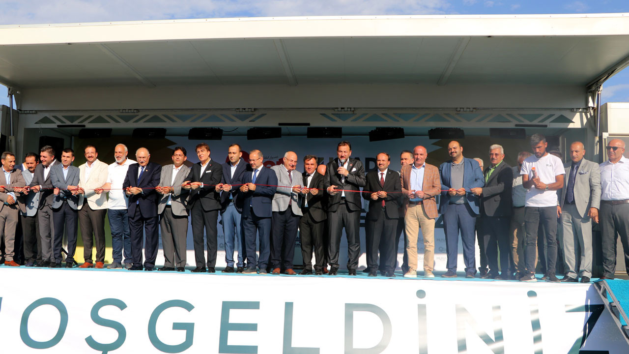 Oltu'da Türkiye'nin ilk cağ kebabı fabrikası törenle açıldı