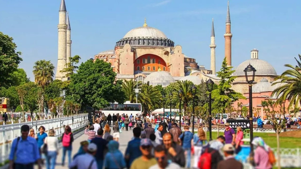 İstanbul'u altı ayda 8 milyon turist ziyaret etti