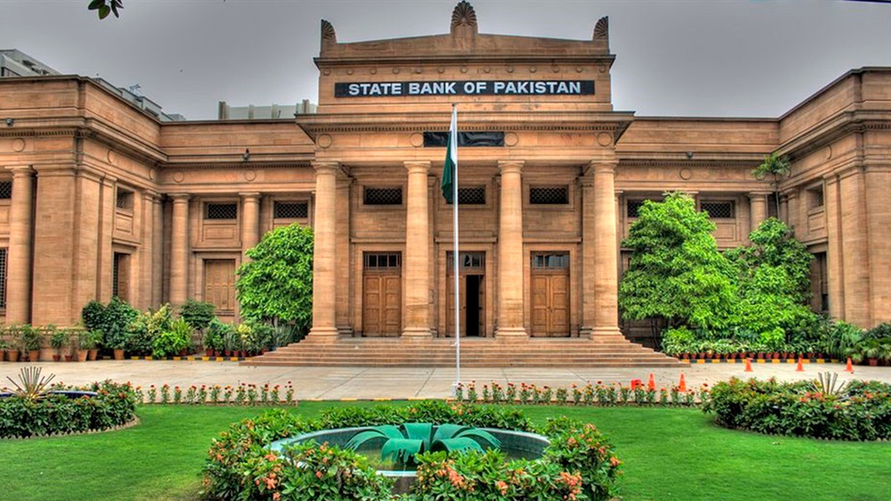 Pakistan, IMF'den 1,16 milyar dolar krediyi aldı