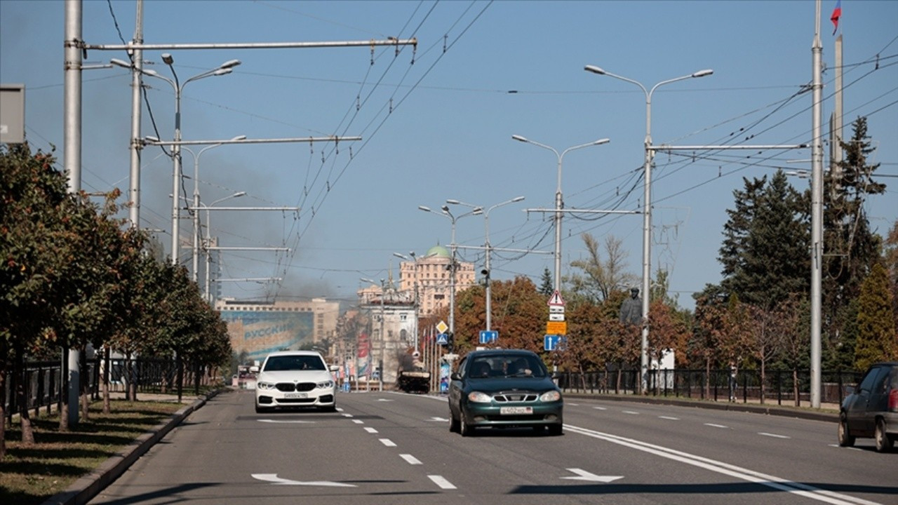 Donetsk ve Luhansk'tan referandum kararı
