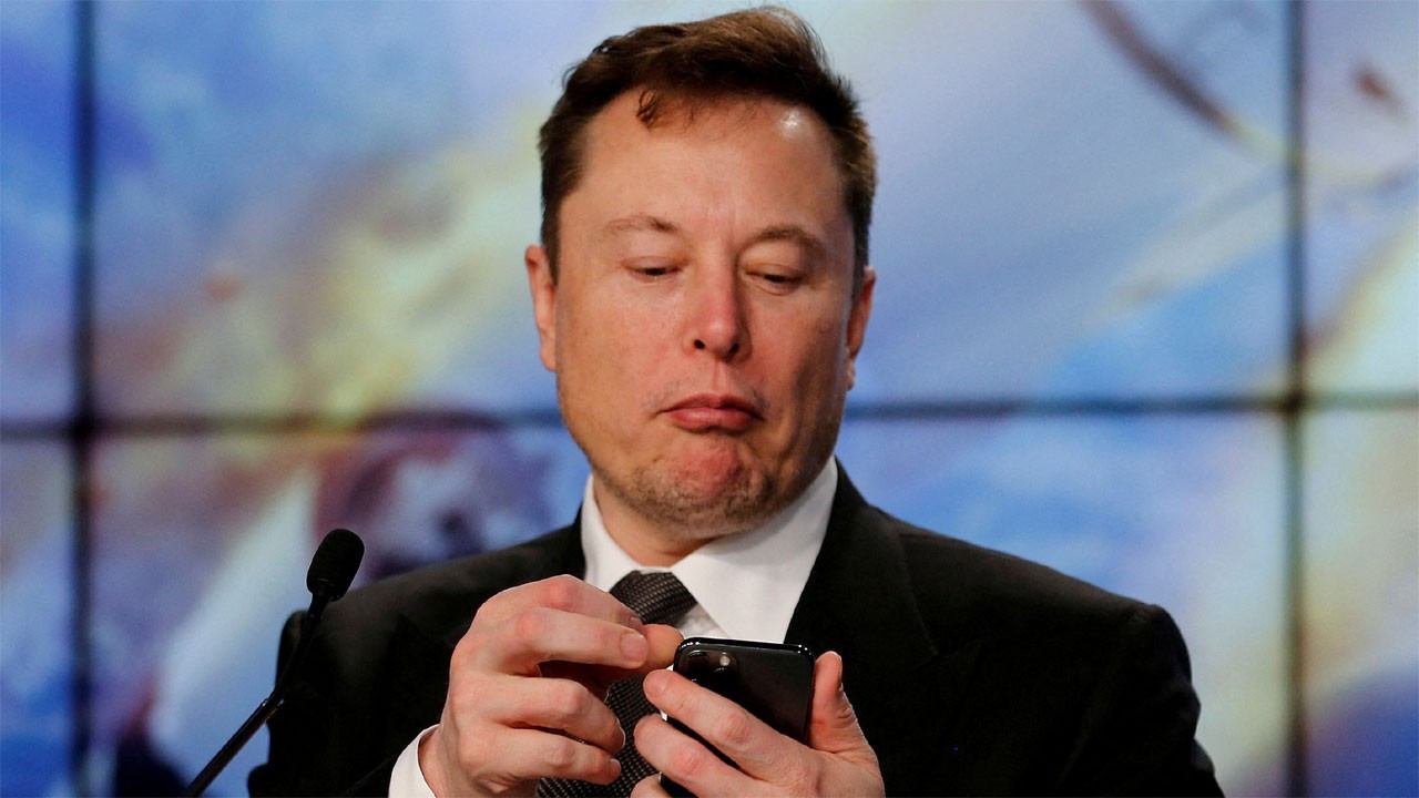 Elon Musk hakim karşısında: Hissedarlar şikayetçi