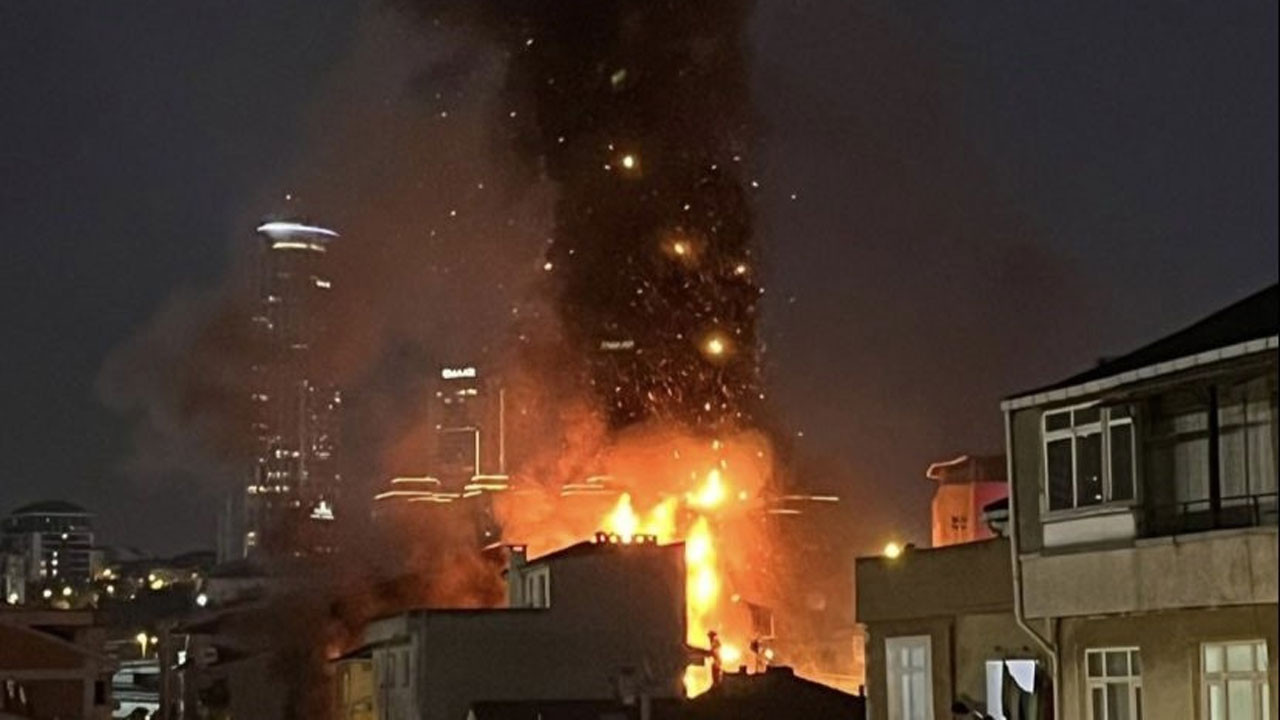 Kadıköy’de bir binada doğalgaz patlaması: 3 ölü