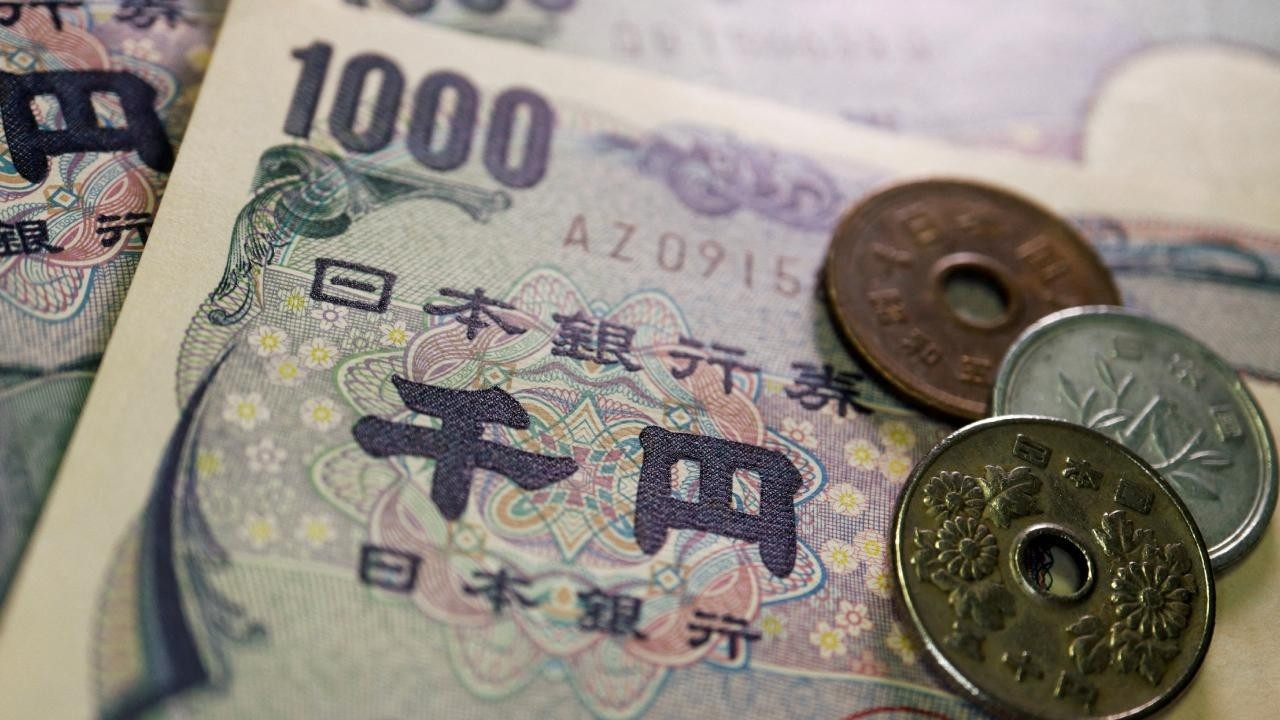 Japon yeni, ABD doları karşısında tarihi değer kaybı yaşıyor