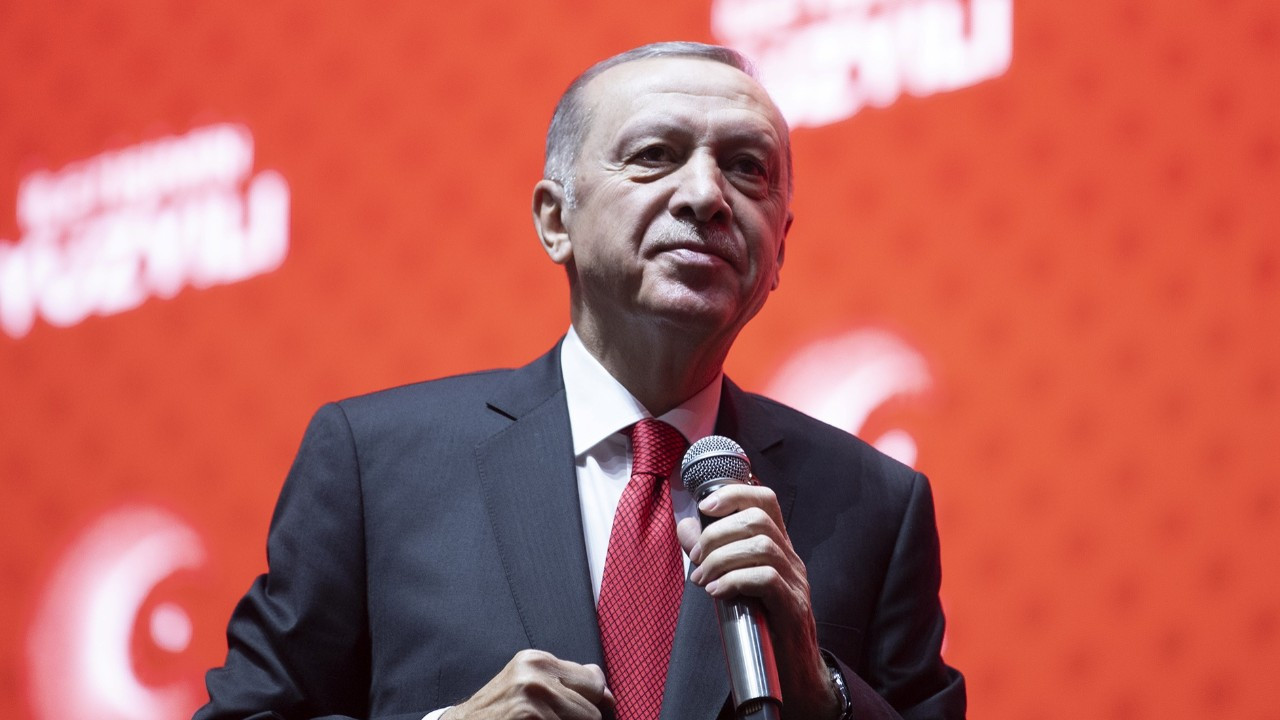 Erdoğan: Türkiye Yüzyılı vizyonumuzun ilk hedeflerinden biri yeni anayasa