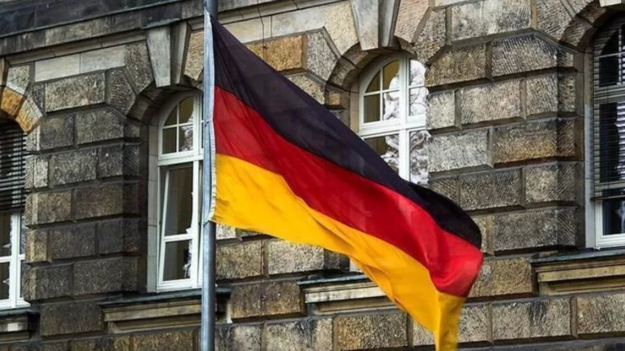 Almanya'da darbe girişimi planlayan şüpheliler gözaltında
