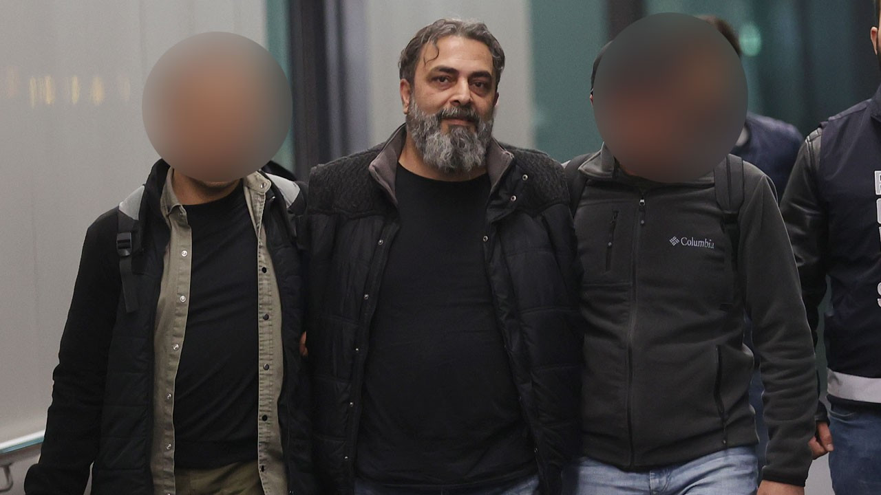 Arnavutluk'ta yakalanan Salih Akkurt Türkiye'ye getirildi