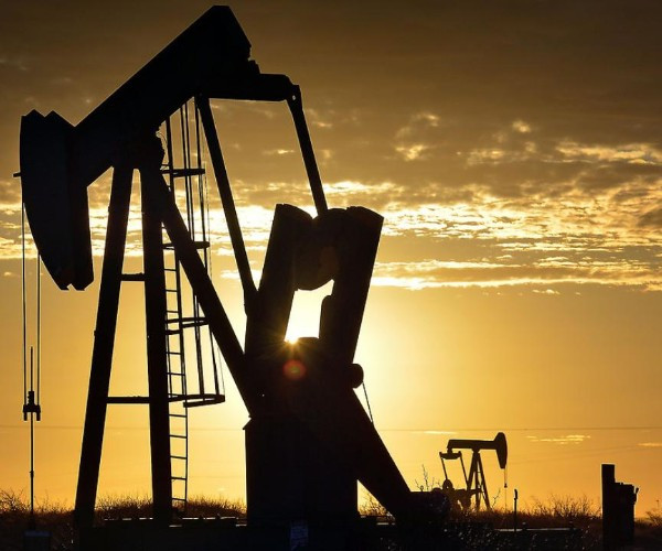 Brent petrol 11 ayın en düşük seviyesini gördü