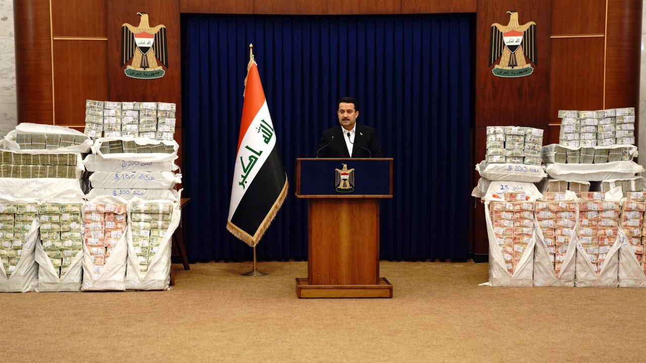 Irak'ta hükümet çalınan 2,5 milyar doların bir kısmı iade edildi