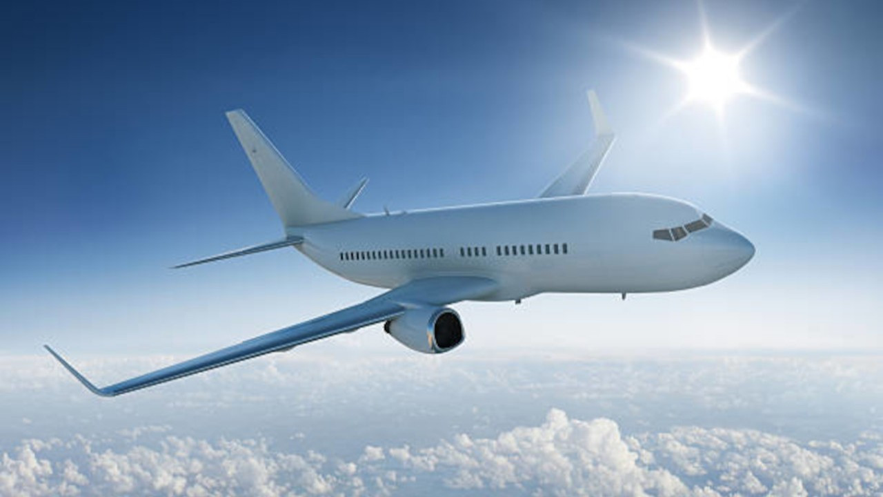 Havacılık sektörü yolcu sayısında Kovid öncesi dönemi yakalıyor