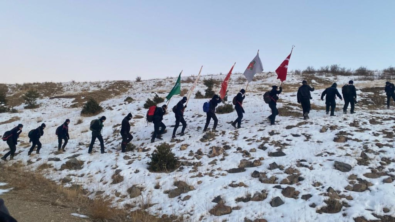 Kuveyt Türk’ten Sarıkamış şehitleri için karlı dağları aşan izcilere destek