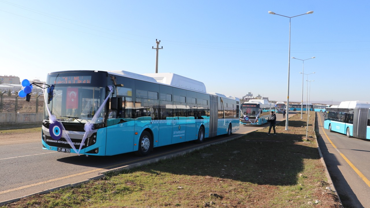 Diyarbakır filosuna 11 körüklü otobüs eklendi