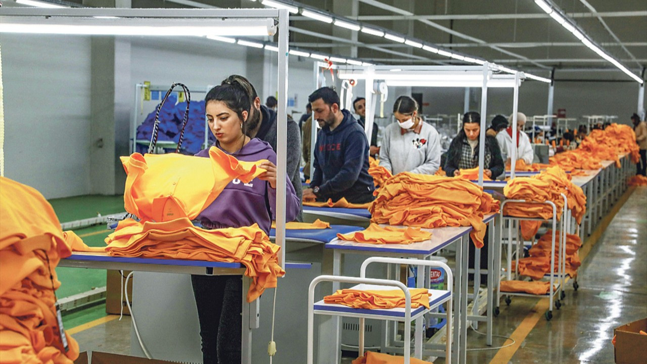 Tekstil fabrikalarında üretim heyecanı