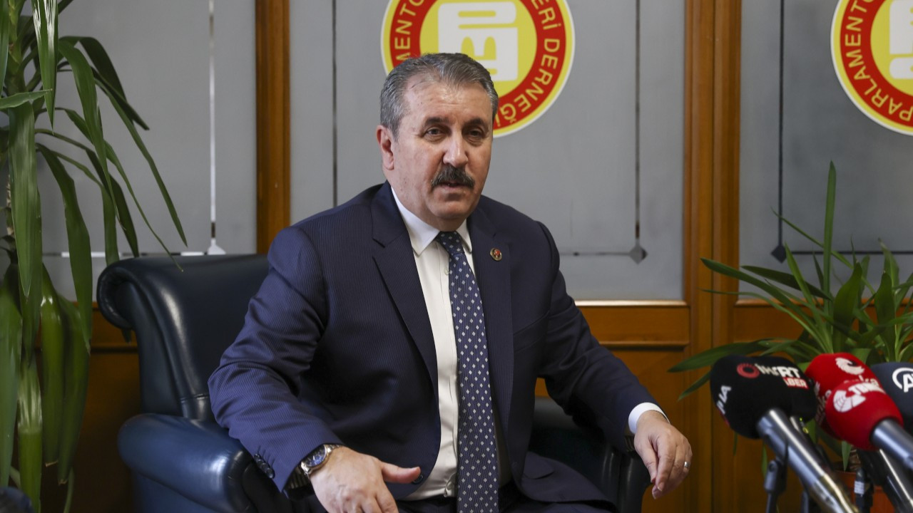Mustafa Destici BBP Başkanlığına yeniden seçildi