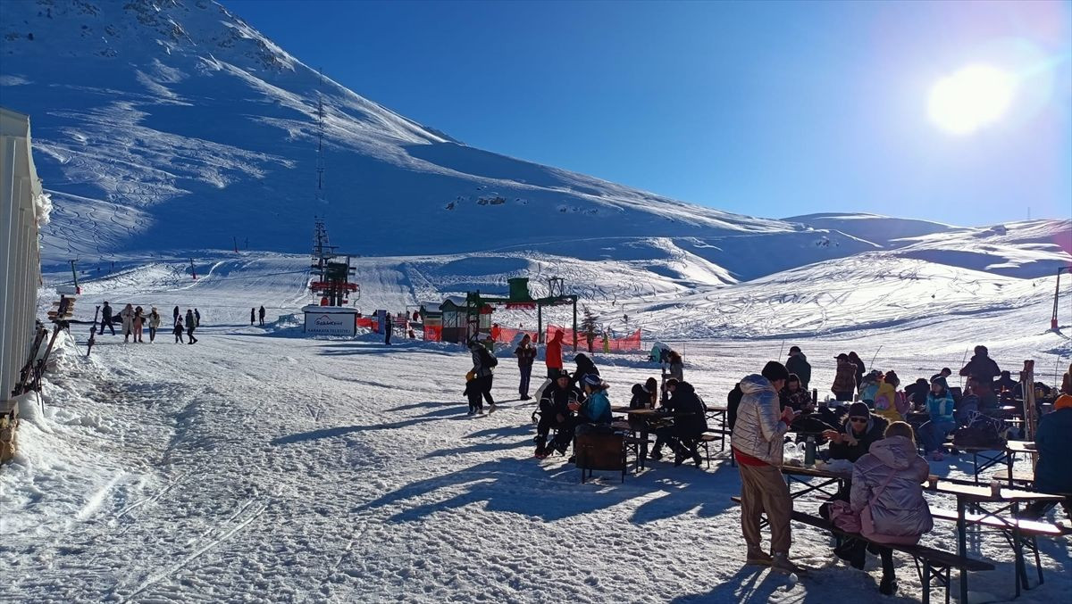 Yarıyılda tatilcilerin kayak tercihi Antalya oldu - Sayfa 1