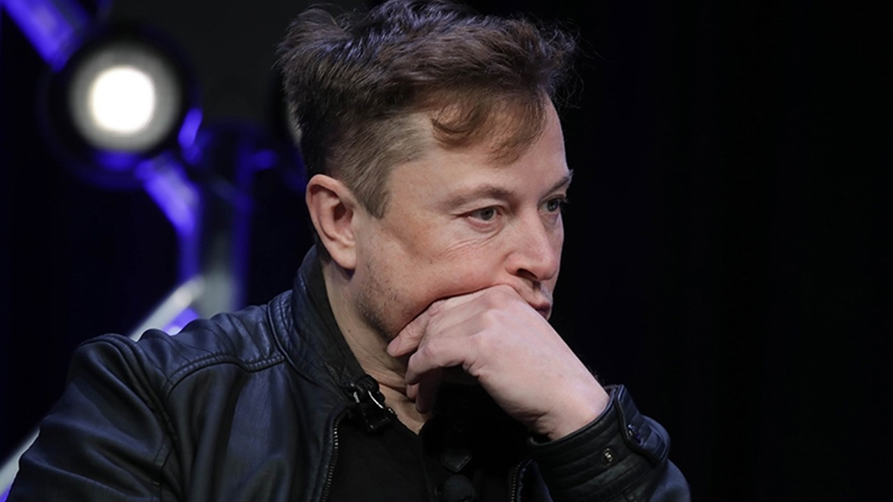 Musk: Soros, insanlıktan nefret eden Magneto!