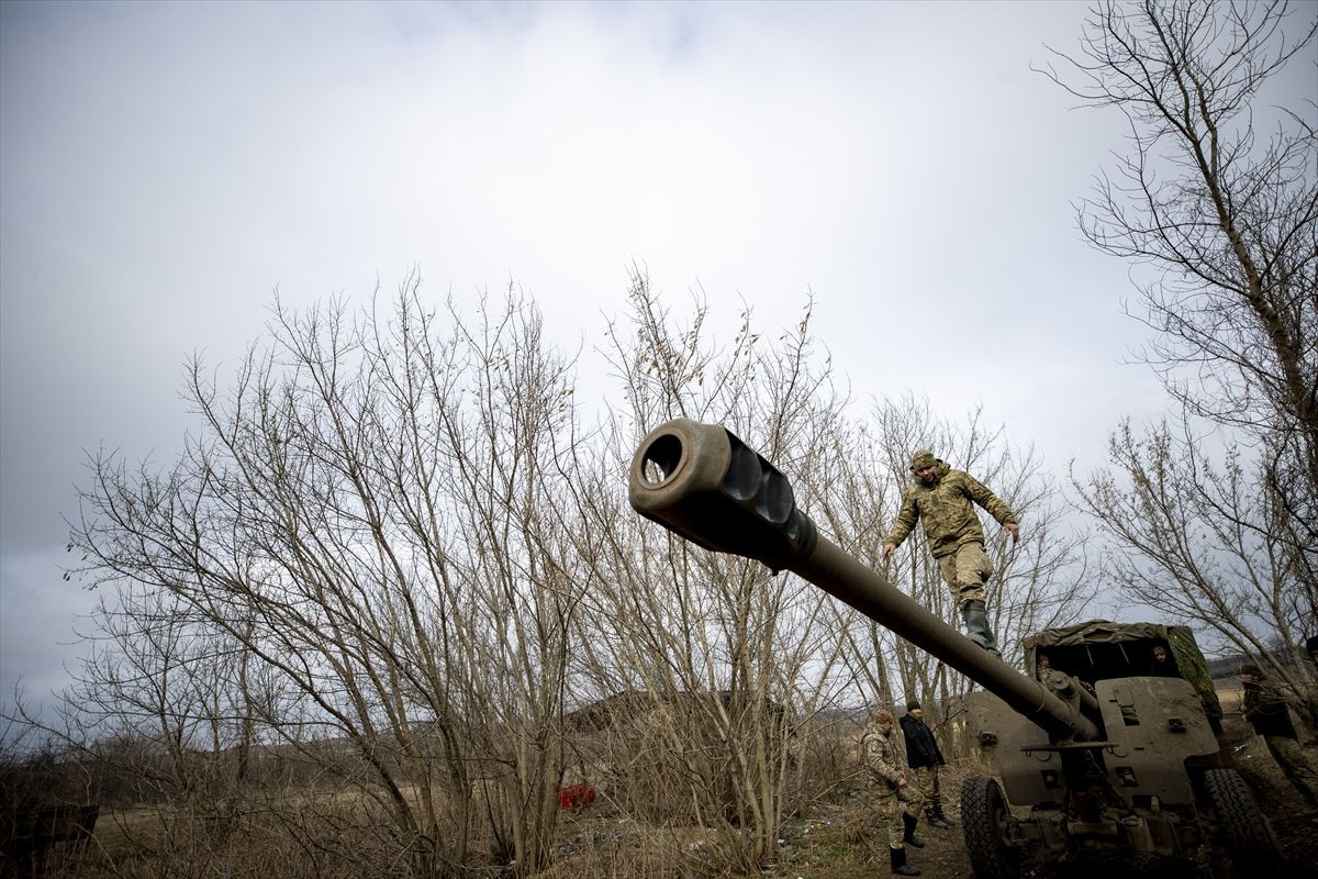 Ukrayna topçu birlikleri, Donetsk cephesindeki en yoğun savaş faaliyetini yürütüyor - Sayfa 4