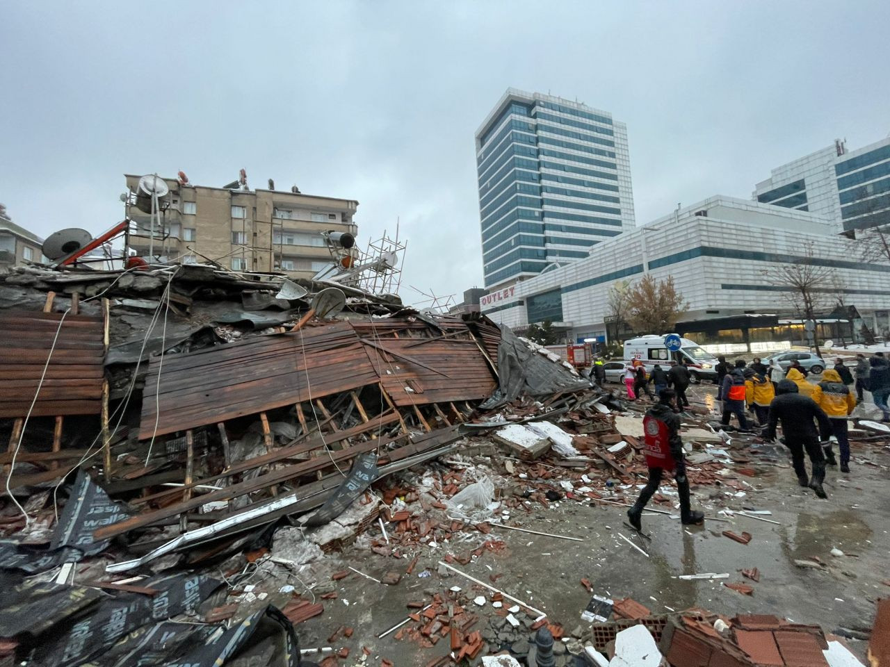 Kahramanmaraş depremini son dakika olarak duyurdular: Dünya medyasından deprem manşetleri - Sayfa 3