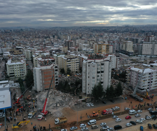 Antalya'da oteller depremden etkilenenler için hazırlandı